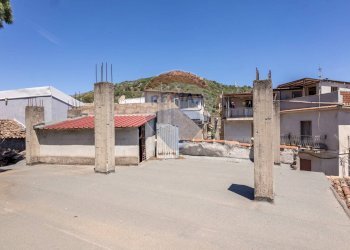 Casa all\'aperto - Casa indipendente via silvio pellico
 
26, Francavilla di Sicilia - foto 49