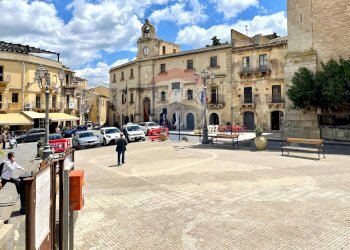 Edificio all\'aperto - Locale Commerciale via ponte Tamburino
9, Mineo - foto 8