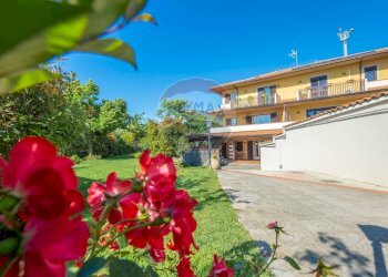 Casa all\'aperto - Villa Via Magenta
 
21, Mascalucia - foto 8