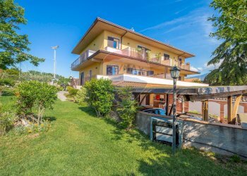 Casa all\'aperto - Villa Via Magenta
 
21, Mascalucia - foto 9