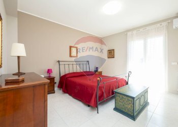 Camera / camera da letto - Villa Via Magenta
 
21, Mascalucia - foto 45