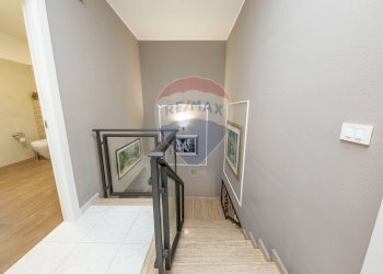 Scale - Villa Via Magenta
 
21, Mascalucia - foto 49