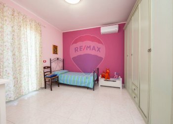 Camera / camera da letto - Villa Via Magenta
 
21, Mascalucia - foto 51