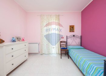 Camera / camera da letto - Villa Via Magenta
 
21, Mascalucia - foto 52