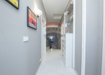 Hall / corridoio - Villa Via Magenta
 
21, Mascalucia - foto 54