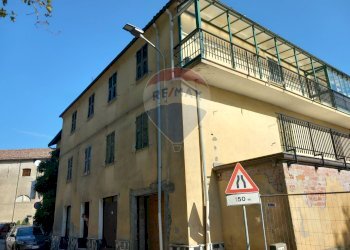 Edificio all\'aperto - Casa semi indipendente via Vico
 
2, Mallare - foto 2