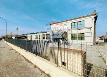 Casa all\'aperto - Capannone VIa Compagnoni
 
21/23, Tresignana - foto 3