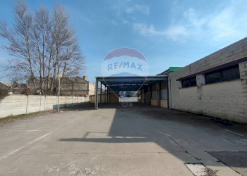 Edificio all\'aperto - Capannone VIa Compagnoni
 
21/23, Tresignana - foto 7