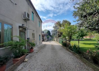 Casa all\'aperto - Casa semi indipendente vicolo quartiere cieco
20, Tresignana - foto 5