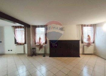 Stanza vuota - Casa semi indipendente vicolo quartiere cieco
20, Tresignana - foto 33