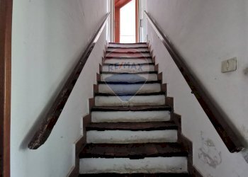 Scale - Villa a Schiera Via Ercole Sarti
 
69, Ficarolo - foto 28