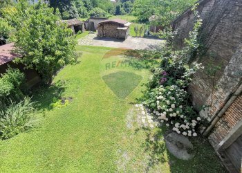 Giardino - Villa a Schiera Via Ercole Sarti
 
69, Ficarolo - foto 32