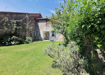 Giardino - Villa a Schiera Via Ercole Sarti
 
69, Ficarolo - foto 47