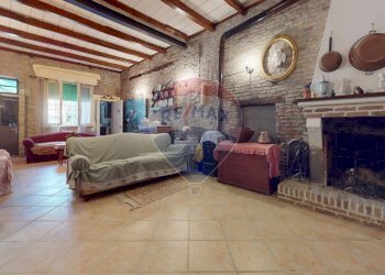 Soggiorno - Casa indipendente Via  Giancarlo Ghiraldi
 
1, Copparo - foto 2