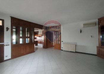 Stanza vuota - Independent house Via Togliatti
 
1/2/3, Riva del Po - photo 16