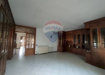 Stanza vuota - Independent house Via Togliatti
 
1/2/3, Riva del Po - photo 17