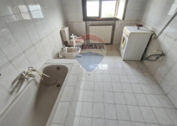 Bagno - Independent house Via Togliatti
 
1/2/3, Riva del Po - photo 36