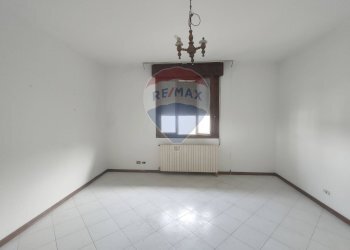 Stanza vuota - Independent house Via Togliatti
 
1/2/3, Riva del Po - photo 39