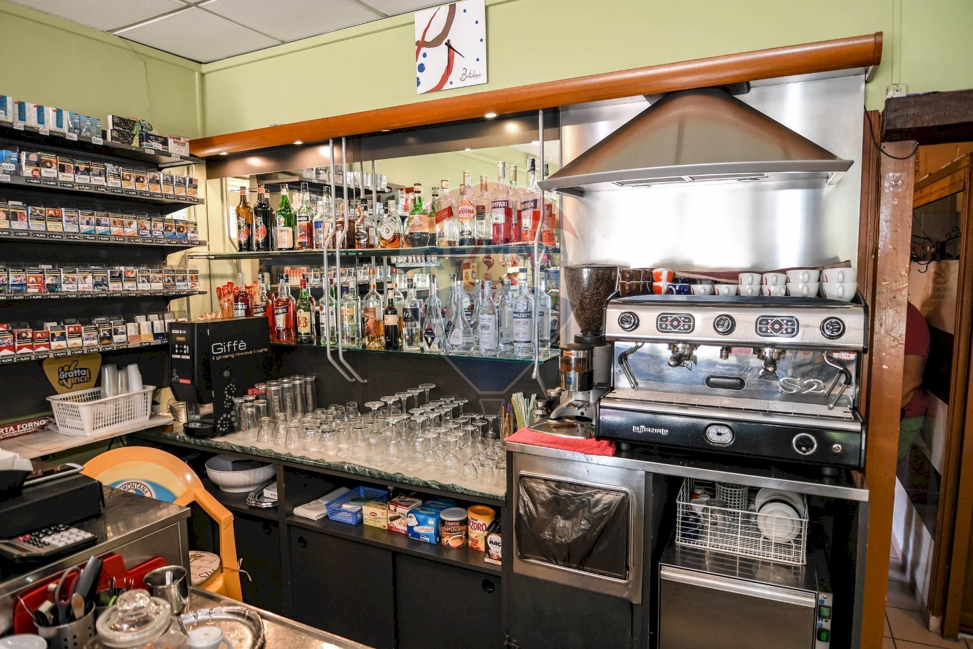 Dispensa di stoccaggio - Bar Tavola Calda - Fredda Via Massafiscaglia
 
75, Ferrara - foto 3