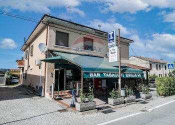 Casa all\'aperto - Bar Tavola Calda - Fredda Via Massafiscaglia
 
75, Ferrara - foto 1