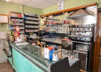 Cucina - Bar Tavola Calda - Fredda Via Massafiscaglia
 
75, Ferrara - foto 5