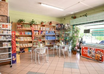 Dispensa di stoccaggio - Bar Tavola Calda - Fredda Via Massafiscaglia
 
75, Ferrara - foto 23