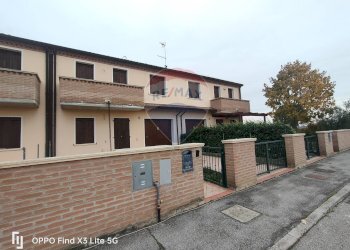 Edificio all\'aperto - Villa a Schiera Via Caduti di Cefalonia
 
9, Copparo - foto 2