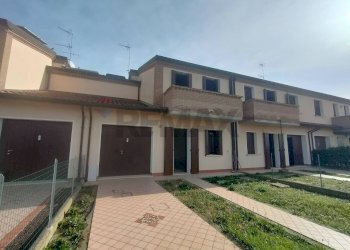 Edificio all\'aperto - Villa a Schiera Via Caduti di Cefalonia
 
9, Copparo - foto 36