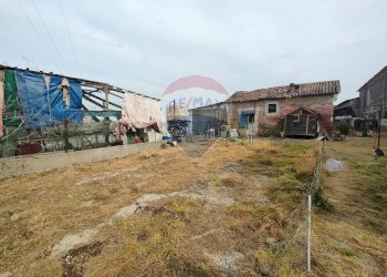 Casa all\'aperto - Casa semi indipendente via Canalona
 
5, Jolanda di Savoia - foto 11