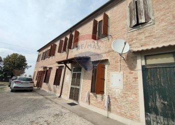 Edificio all\'aperto - Casa semi indipendente via Canalona
 
5, Jolanda di Savoia - foto 15