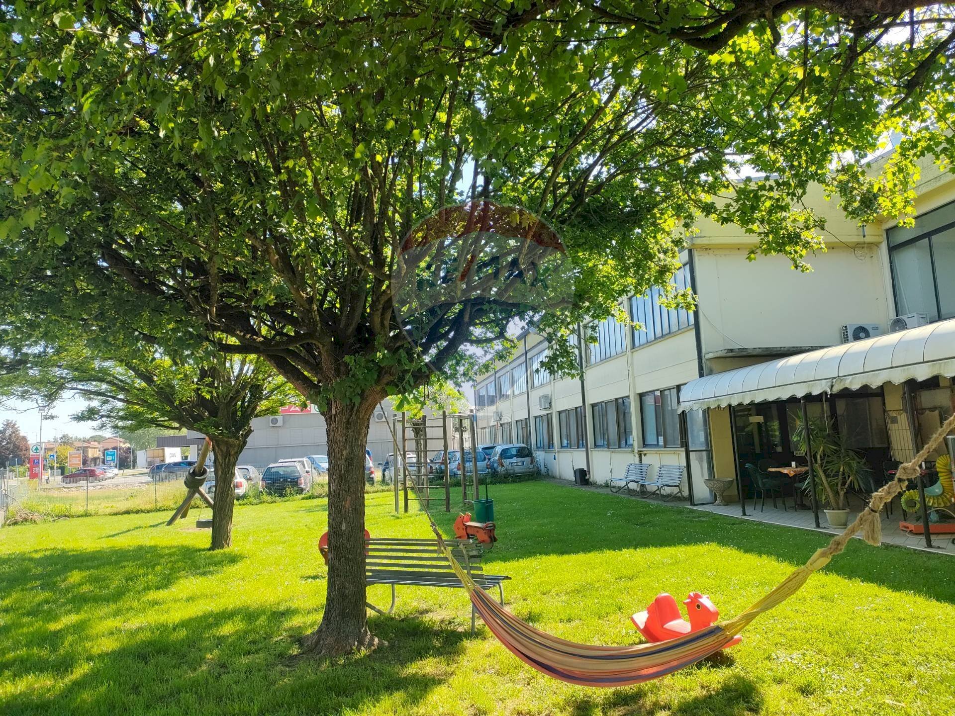 Giardino - Locale Commerciale Via Dell'Artigianato
5, Tresignana - foto 3