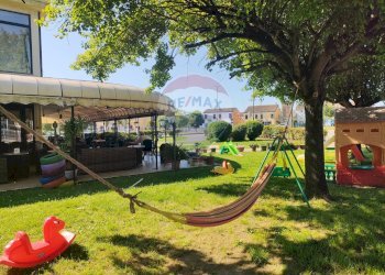 Giardino - Locale Commerciale Via Dell'Artigianato
 
5, Tresignana - foto 6