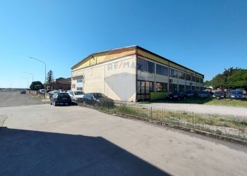 Edificio all\'aperto - Locale Commerciale Via Dell'Artigianato
 
5, Tresignana - foto 19