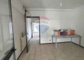 Stanza vuota - Locale Commerciale Via Dell'Artigianato
 
5, Tresignana - foto 27