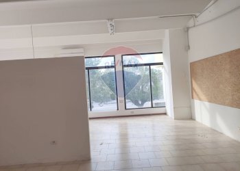 Stanza vuota - Locale Commerciale Via Dell'Artigianato
 
5, Tresignana - foto 30