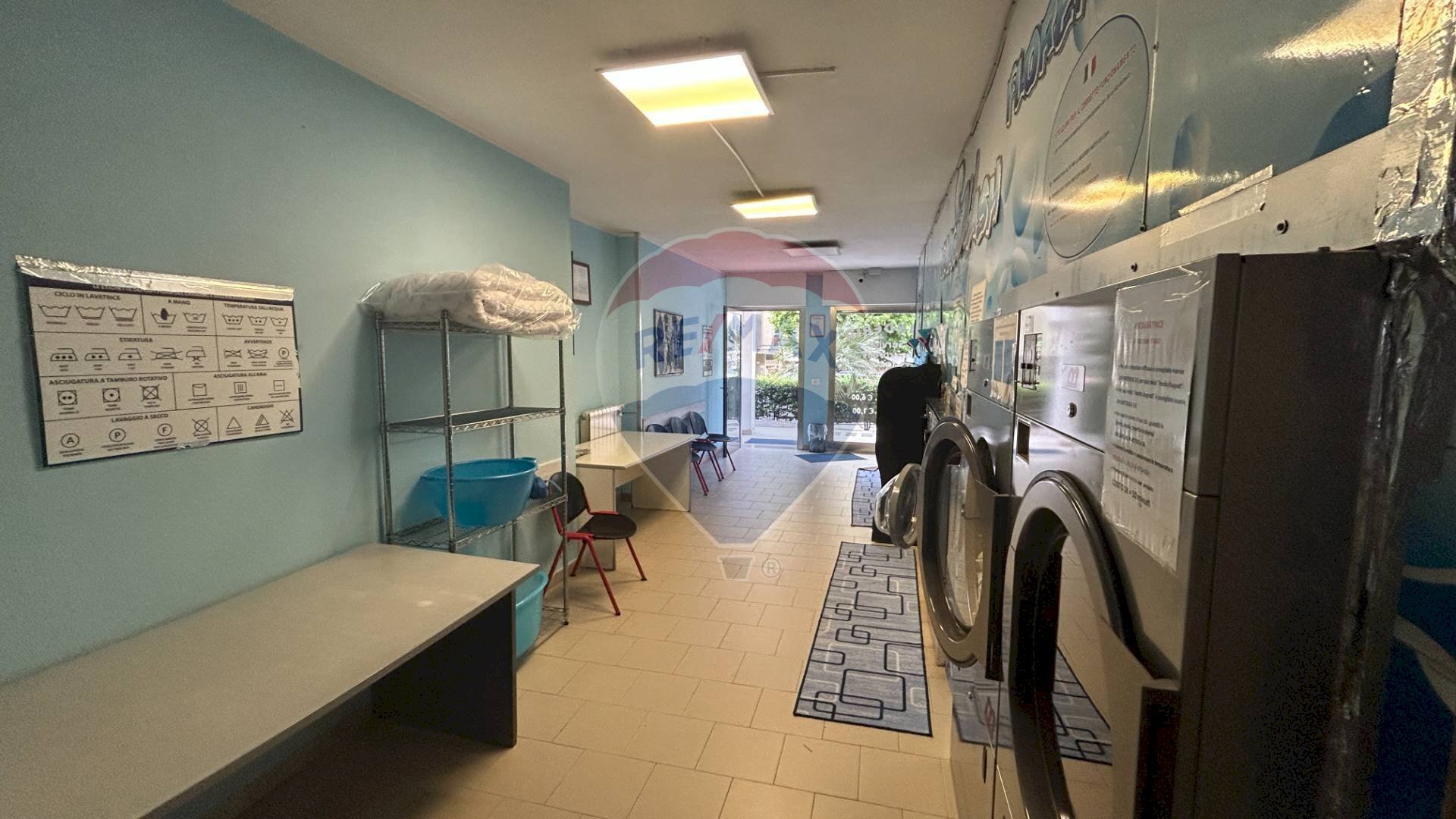 Ricezione / Lobby - Locale Commerciale via cesaraccio
 
41, Sassari - foto 3