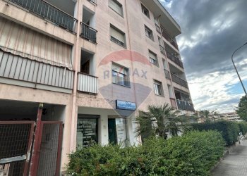 Edificio all\'aperto - Locale Commerciale via cesaraccio
 
41, Sassari - foto 2