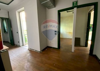 Stanza vuota - Locale Commerciale Largo Sant'Agnese, Somma Lombardo - foto 34