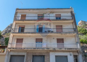 Edificio all\'aperto - Appartamento Via Fontana
 
350, Modica - foto 1