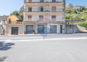 Edificio all\'aperto - Appartamento Via Fontana
 
350, Modica - foto 2