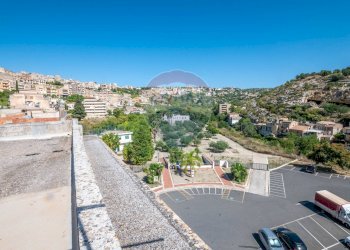 Edificio all\'aperto - Appartamento Via Fontana
 
350, Modica - foto 46