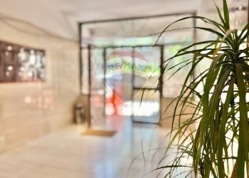 Ricezione / Lobby - Trilocale VIA SVIZZERA
 
39/B, Marano di Napoli - foto 2