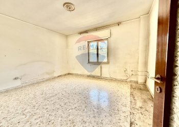 Stanza vuota - Trilocale VIA SVIZZERA
 
39/B, Marano di Napoli - foto 8