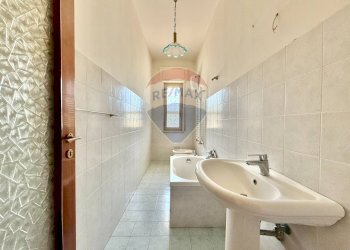 Bagno - Trilocale VIA SVIZZERA
 
39/B, Marano di Napoli - foto 11