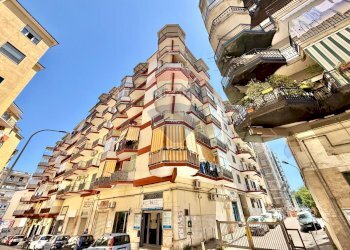 Edificio all\'aperto - Trilocale VIA SVIZZERA
 
39/B, Marano di Napoli - foto 24