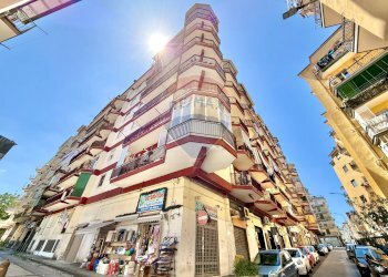 Edificio all\'aperto - Trilocale VIA SVIZZERA
 
39/B, Marano di Napoli - foto 27