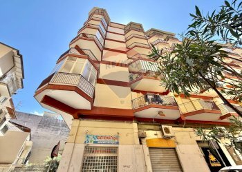 Edificio all\'aperto - Trilocale VIA SVIZZERA
 
39/B, Marano di Napoli - foto 28