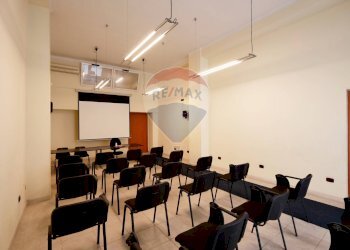 Sala da pranzo - Locale Commerciale Via Francesco Lattanzio
 
23, Bari - foto 6