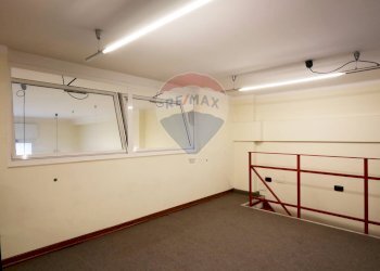 Stanza vuota - Locale Commerciale Via Francesco Lattanzio
 
23, Bari - foto 20