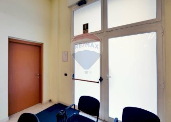 Camera / camera da letto - Locale Commerciale Via Francesco Lattanzio
 
25, Bari - foto 4